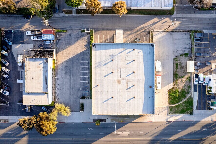 More Photos Of 1350 E Thompson Blvd, Ventura General Retail For Sale