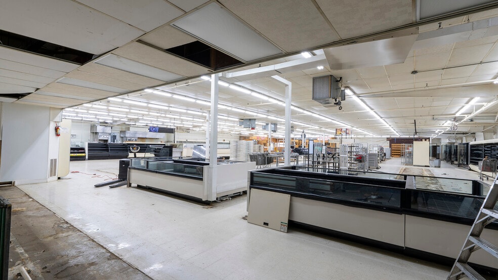 More Photos Of 2106 Valley Dr E, Miles City General Retail For Sale