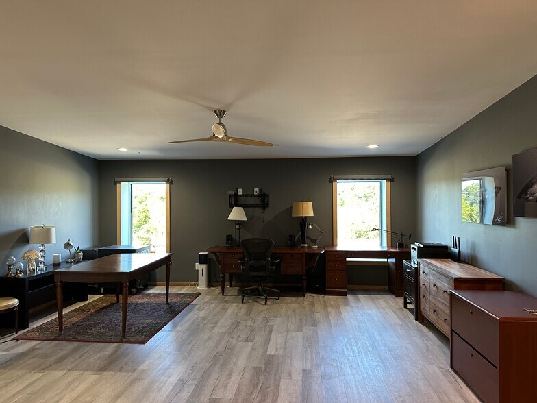 More Photos Of 310 Greenfield Dr, Newport Warehouse For Sale