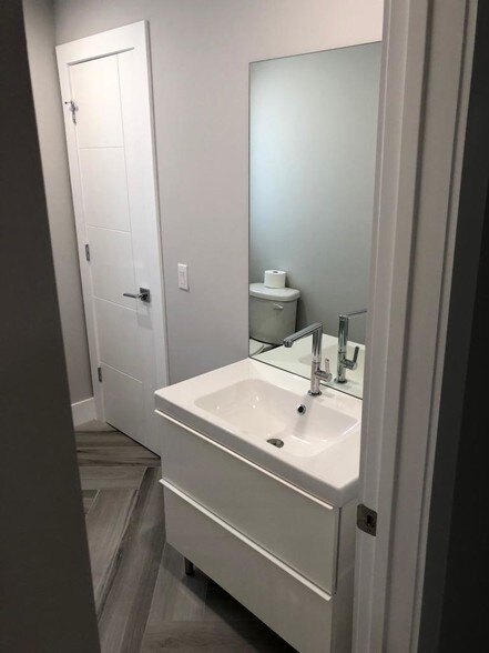 More Photos Of 3475 W Flagler St, Miami Coworking Space