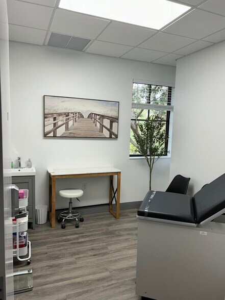 More Photos Of 600 Heritage Dr, Jupiter Medical For Lease
