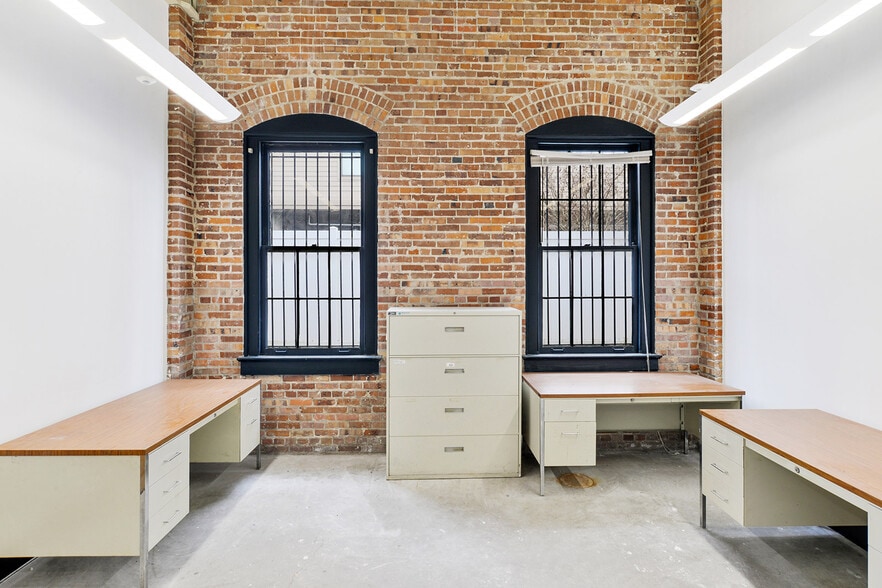 More Photos Of 3300 Gravier St, New Orleans Medical For Sale