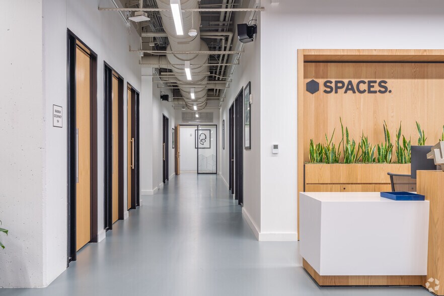 More Photos Of 1201 fannin St, Houston Coworking Space
