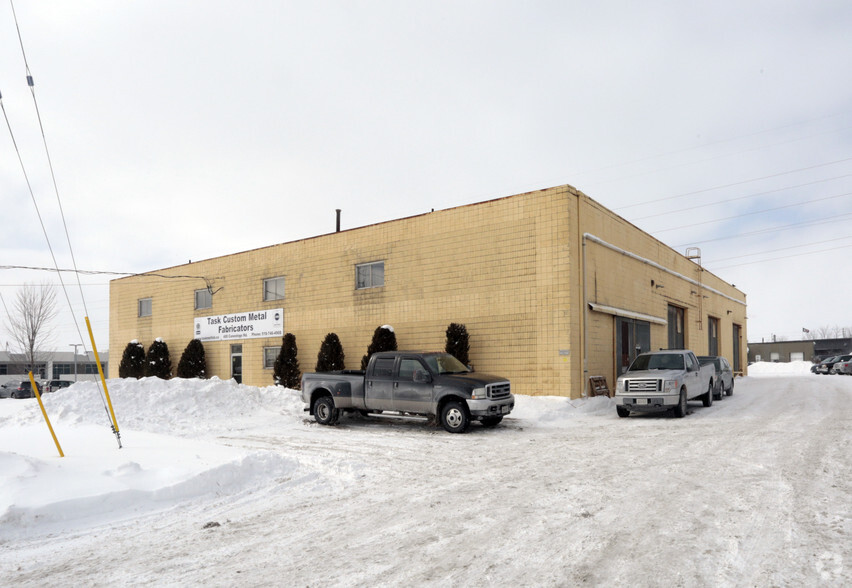 Primary Photo Of 400 Conestogo Rd, Waterloo Warehouse For Lease