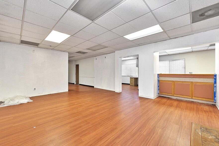 More Photos Of 1300 W 155th St, Gardena Medical For Lease