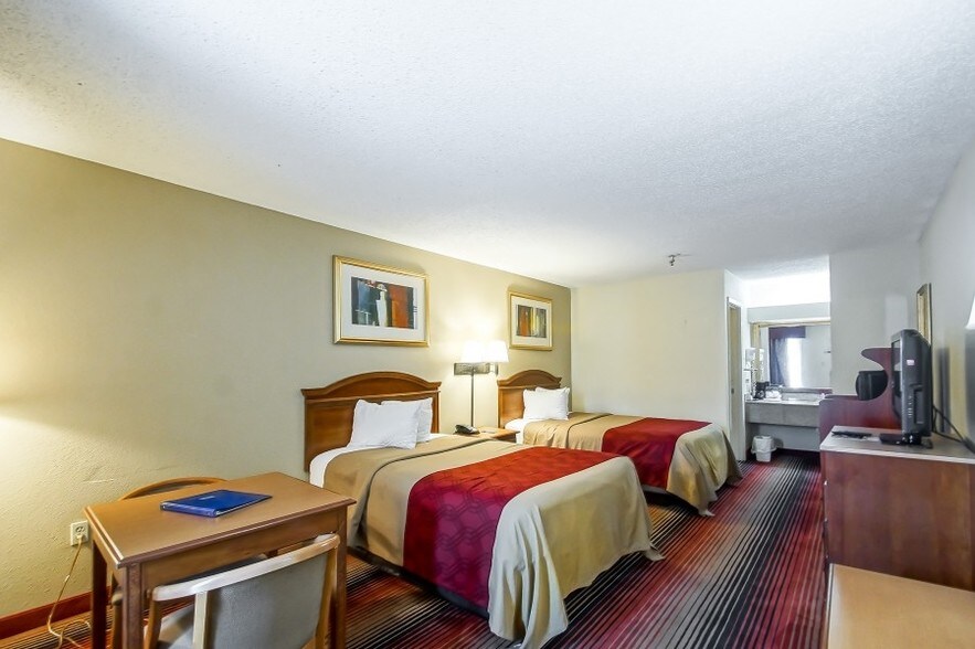 More Photos Of 337 Devereaux Dr, Natchez Hotel For Sale