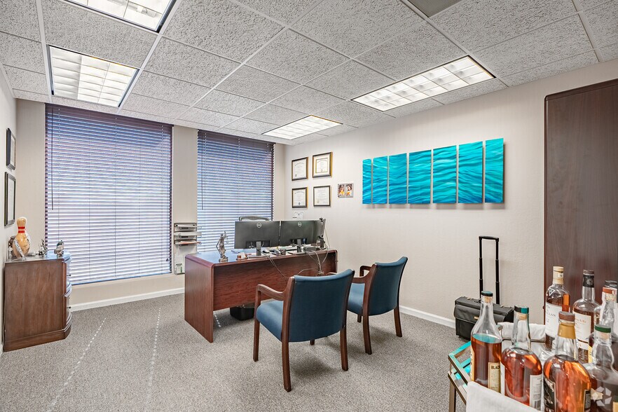 More Photos Of 8751 W Broward Blvd, Plantation Office For Sale