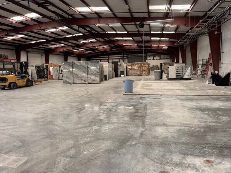 More Photos Of 325 Santa Bella, Paso Robles Warehouse For Lease