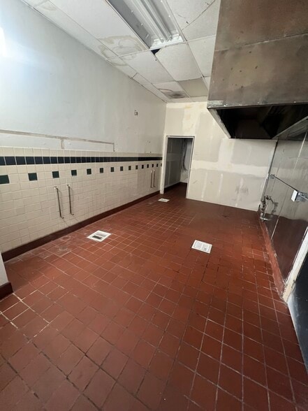 More Photos Of 1734 Artesia Blvd, Long Beach Convenience Store For Sale