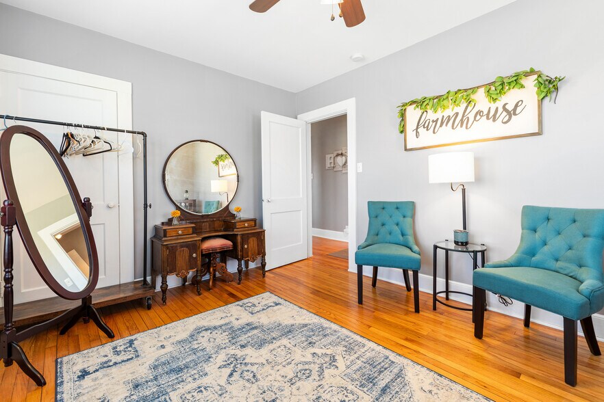 More Photos Of 3200 Bliss Trail, Stem Lodge Meeting Hall For Sale