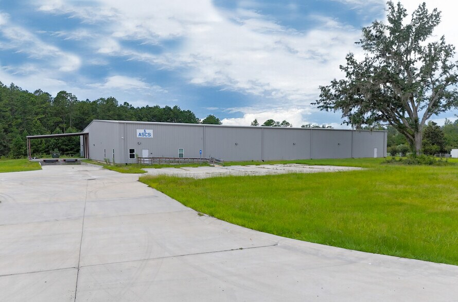 More Photos Of 921 Old Still Road, Woodbine Manufacturing For Sale