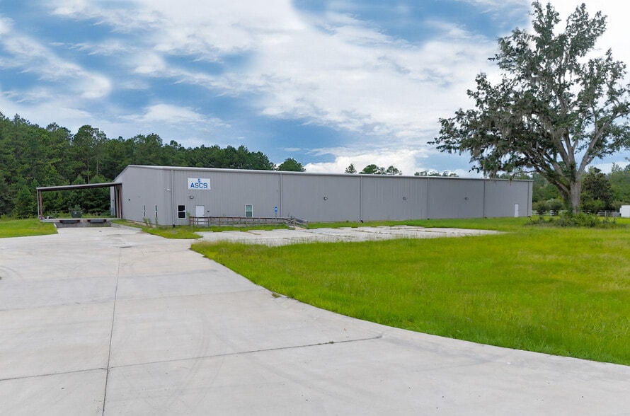 More Photos Of 921 Old Still Road, Woodbine Manufacturing For Lease