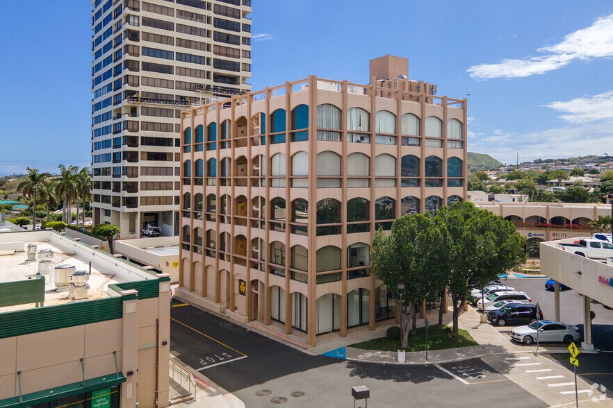 More Photos Of 4211 Waialae Ave, Honolulu Office For Lease