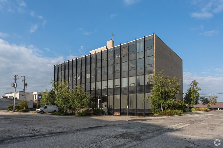 Primary Photo Of 5333 Northfield Rd, Bedford Office For Sale