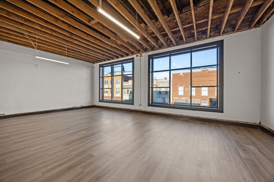 More Photos Of 207 S Garnett St, Henderson Flex For Lease