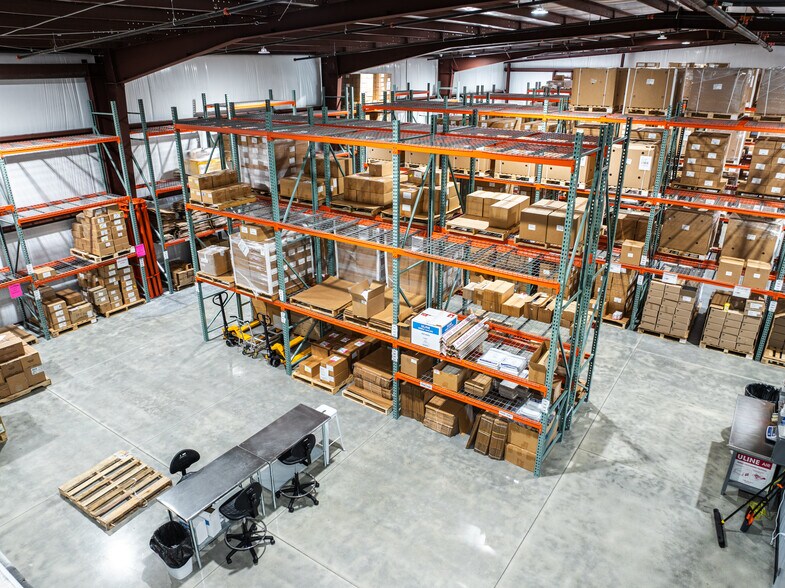 More Photos Of 8280 Consumer Ct, Sarasota Light Manufacturing For Sale