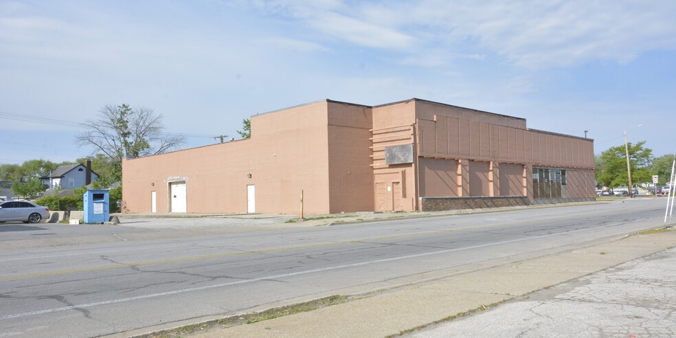 Primary Photo Of 813 W Old Ridge Rd, Hobart Freestanding For Lease