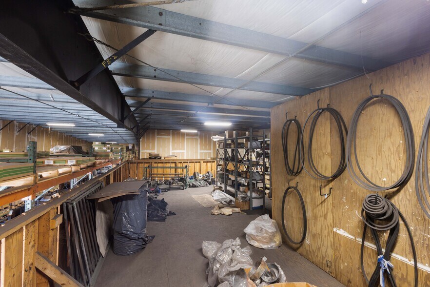 More Photos Of 99-1330 Koaha Pl, Aiea Warehouse For Sale