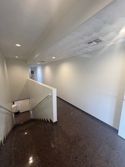 More Photos Of 3255 E St Louis Ave, Las Vegas Auto Dealership For Lease