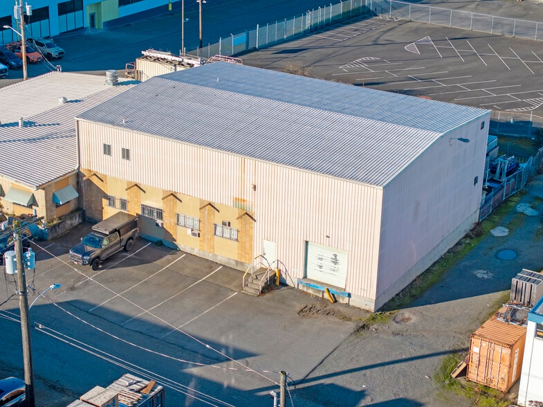 More Photos Of 4400 24th Ave W, Seattle Manufacturing For Sale