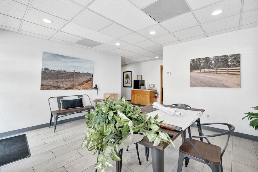 More Photos Of 1848 Industrial Way, Sanger Warehouse For Lease