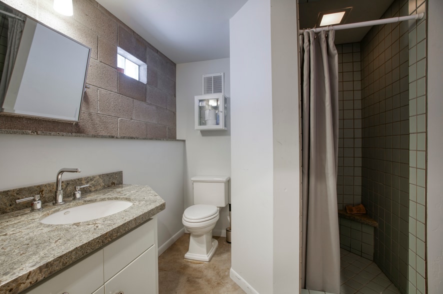 More Photos Of 2301 N 10th St, Phoenix Office Residential For Sale