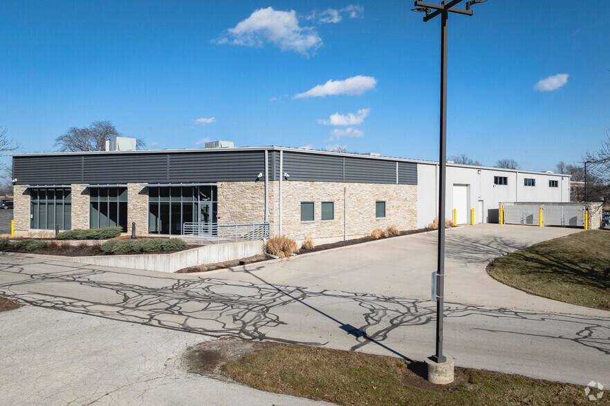 More Photos Of 2980 E Coliseum Blvd, Fort Wayne Industrial For Lease