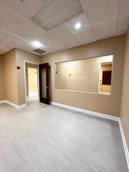 More Photos Of 6000 Turkey Lake Rd, Orlando Medical For Lease