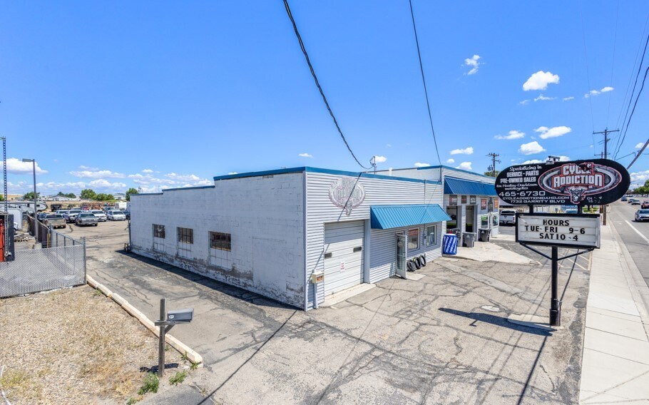 Primary Photo Of 1732 Garrity Blvd, Nampa Auto Repair For Sale