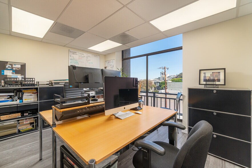 More Photos Of 2001 Union St, San Francisco Office For Lease