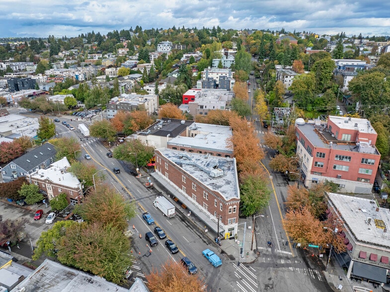 More Photos Of 3516 Fremont Pl N, Seattle General Retail For Lease