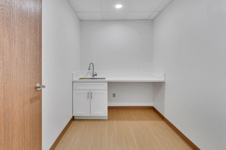 More Photos Of 1192 Garey Ave, Pomona General Retail For Sale