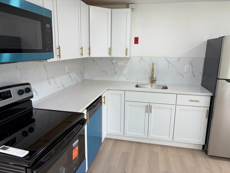 More Photos Of 177 Rockingham Rd, Auburn Apartments For Sale