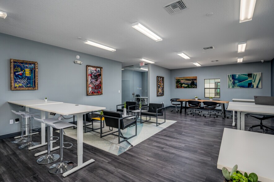 More Photos Of 2625 Stonewood Park Loop, Land O' Lakes Loft Creative Space For Lease