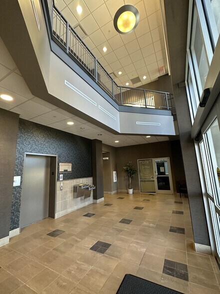 More Photos Of 4013 N Ridge Rd, Wichita Medical For Lease
