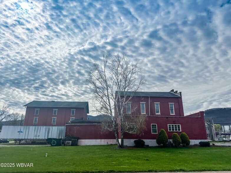 More Photos Of 213 S Main St, Williamsport Warehouse For Sale