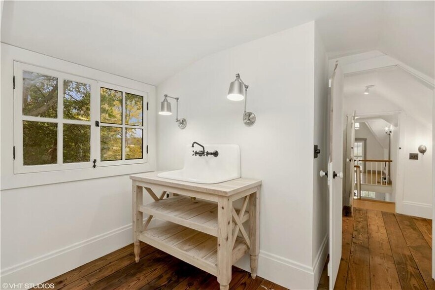 More Photos Of 39070 E Highway 41, Nelson Specialty For Sale