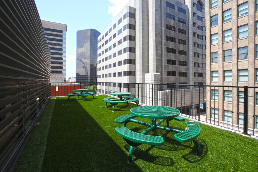 More Photos Of 720 Olive St, Saint Louis Office Residential For Lease