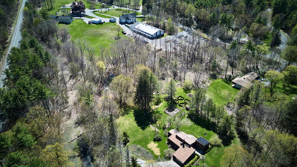 More Photos Of 349 Old Stockbridge Rd, Lenox Specialty For Sale
