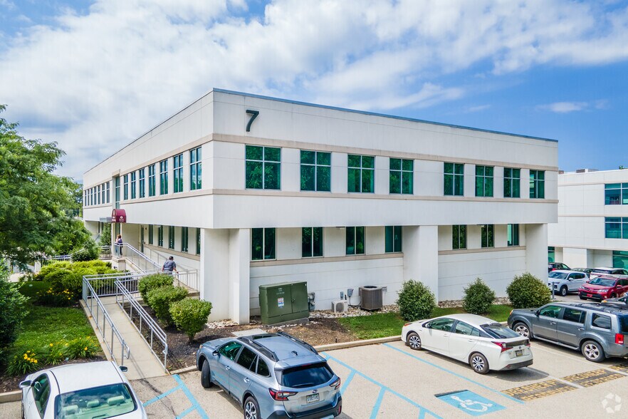 More Photos Of 7 E Skippack Pike, Ambler Office For Lease