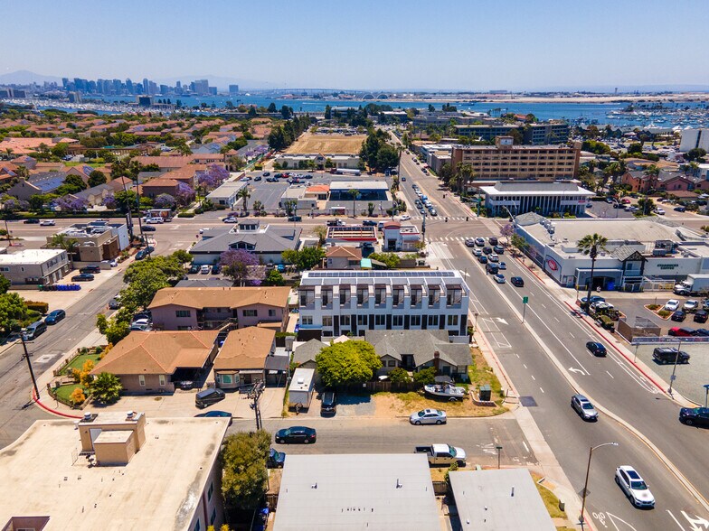 More Photos Of 3046 Nimitz Blvd, San Diego Apartments For Sale