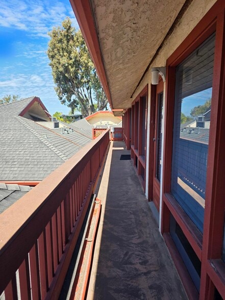 More Photos Of 1135 Camino del Mar, Del Mar Office For Lease