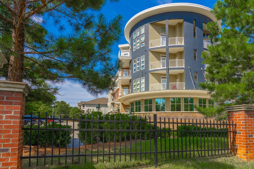 More Photos Of 1347 Old Apex Rd, Cary Apartments For Lease