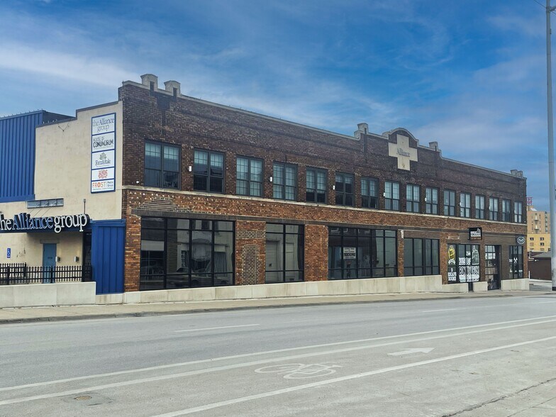More Photos Of 2562-2566 Leavenworth St, Omaha Storefront Retail Office For Lease