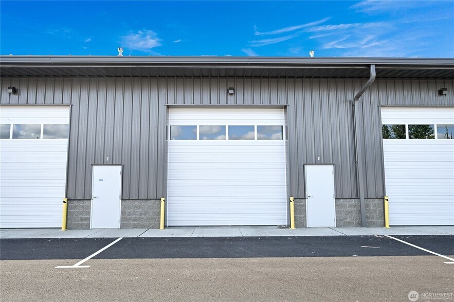 More Photos Of 1631 Jills Ct, Bellingham Flex For Sale