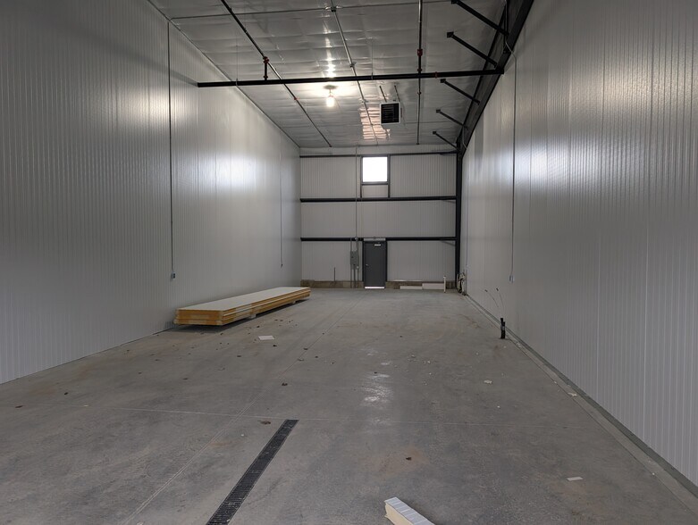 More Photos Of 460 Cleveland Ave, Holland Self Storage For Sale