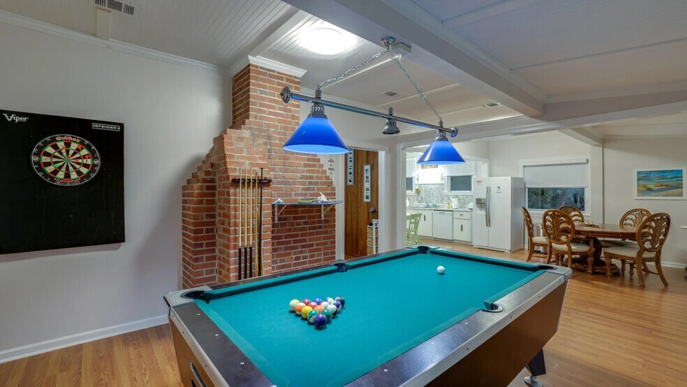 More Photos Of 15 15th St, Tybee Island Specialty For Sale