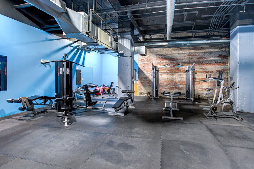 More Photos Of 1900-2100 Superior Ave, Cleveland Apartments For Lease