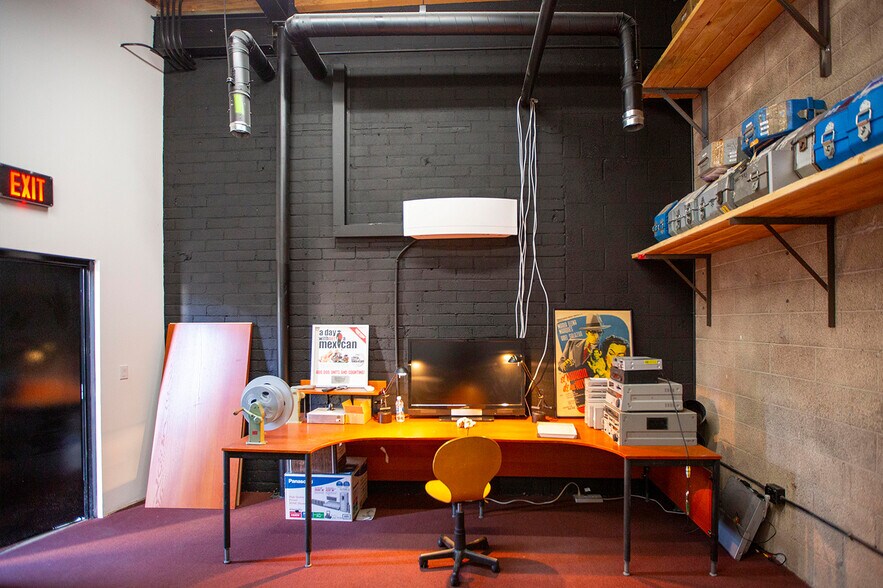 More Photos Of 12924 Yukon Ave, Hawthorne Service For Sale