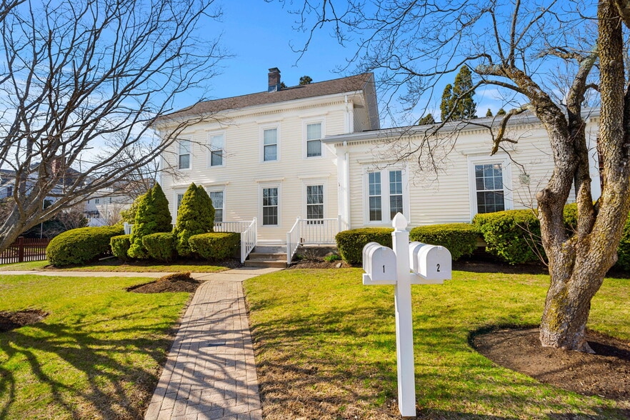 More Photos Of 130 Pine St, Danvers Apartments For Sale